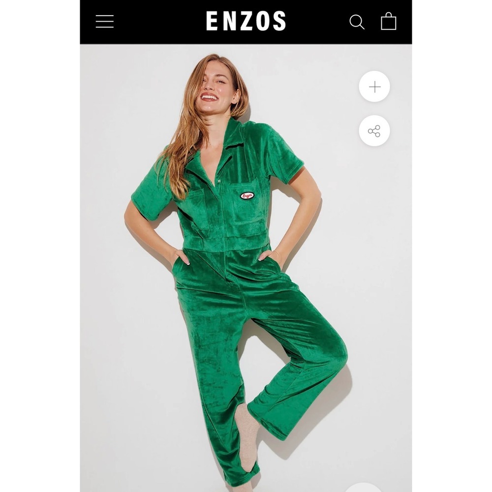 Enzos Women‎ Medium Green Velour Jumpsuit Short Sleeve Velvet One Piece NEW